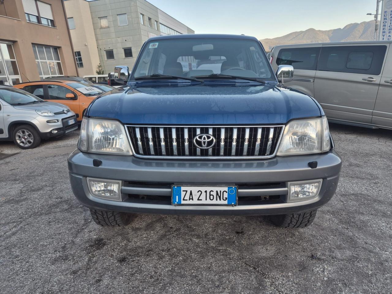 TOYOTA LAND CRUISER