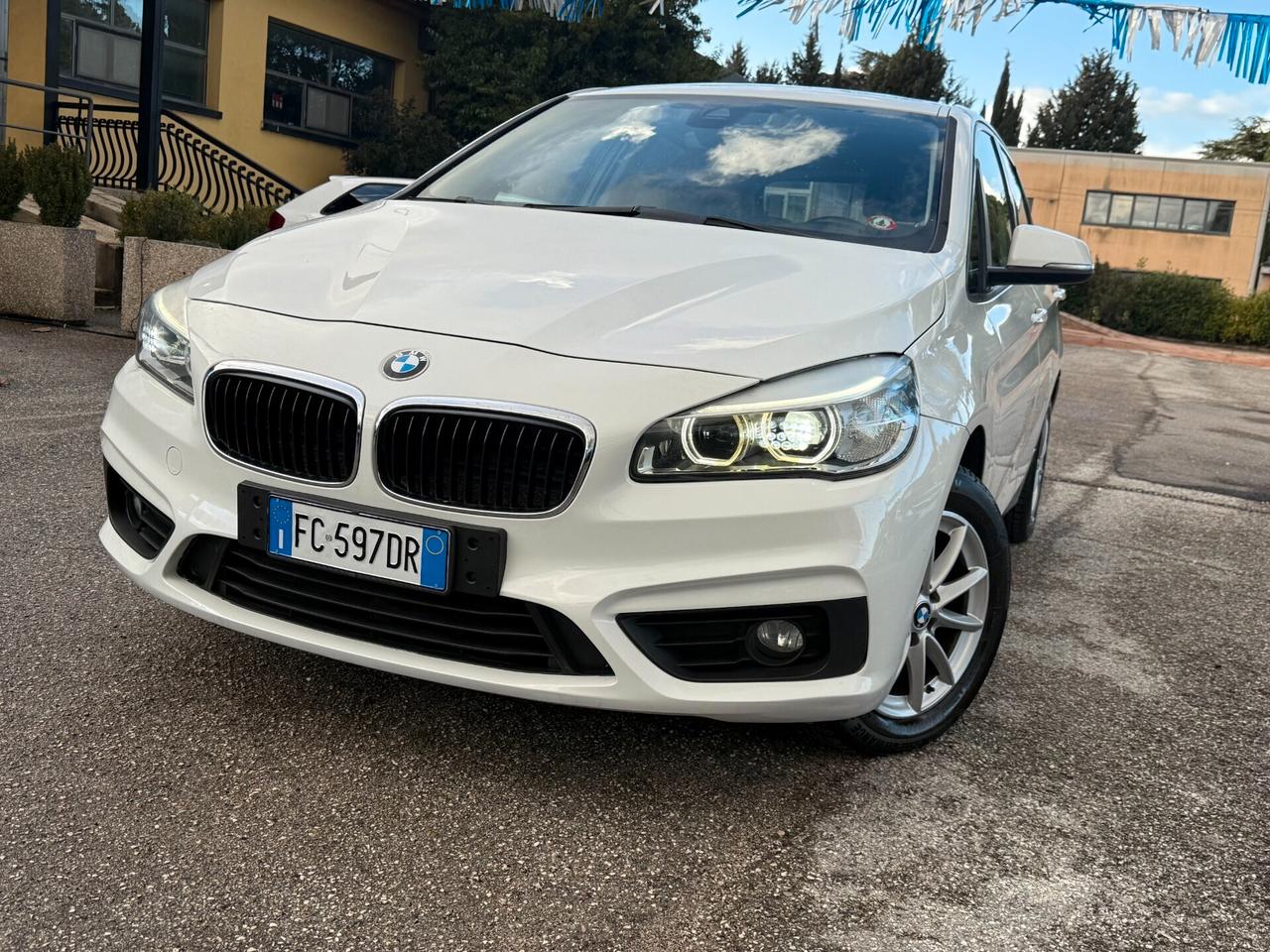 " PERFETTA " Bmw 216 D Active Tourer Advantage