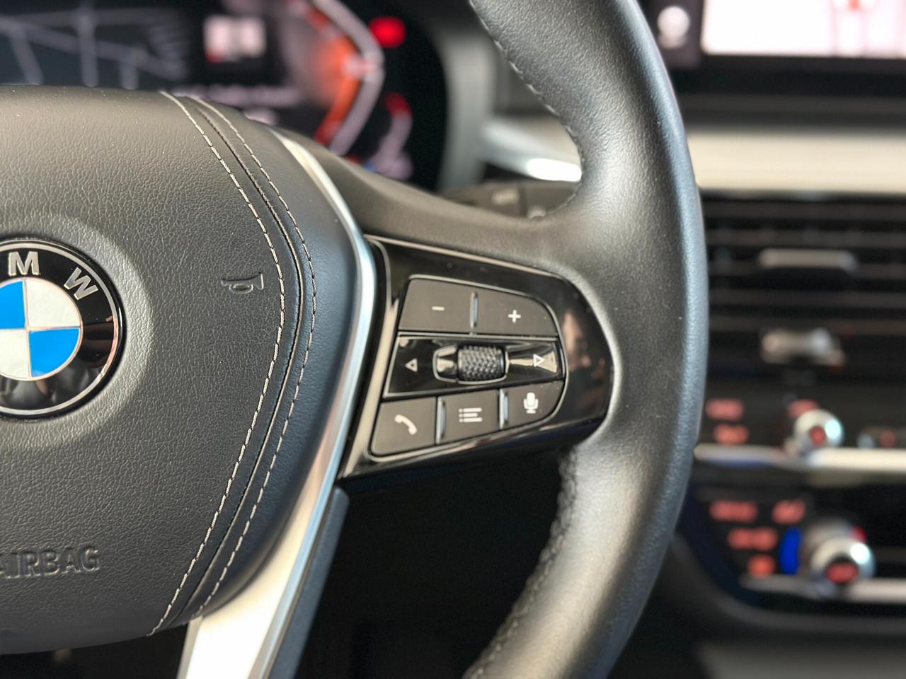 BMW 520 d Touring MHEV xDrive Business auto