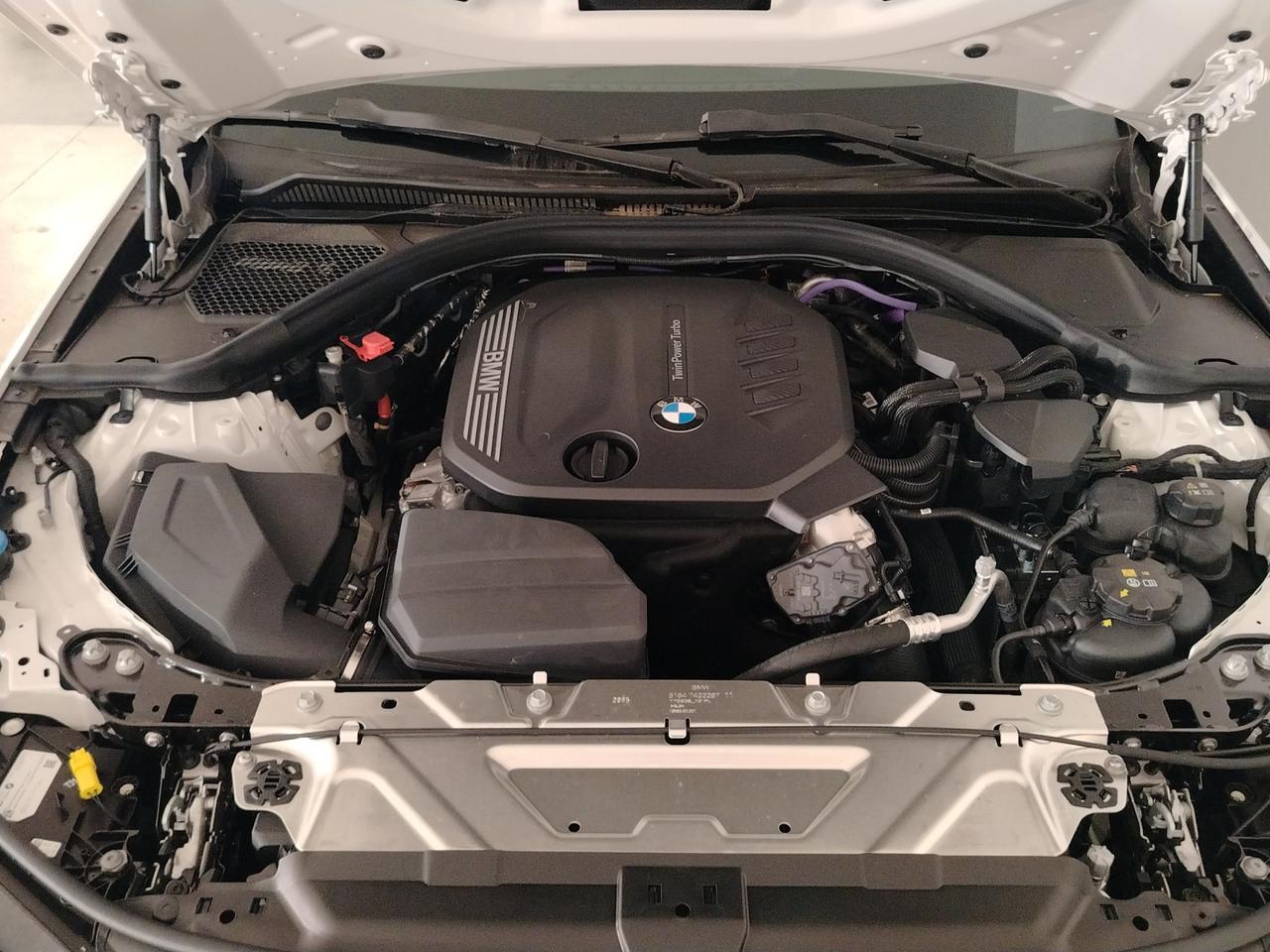 BMW Serie 3 318d Touring 48V