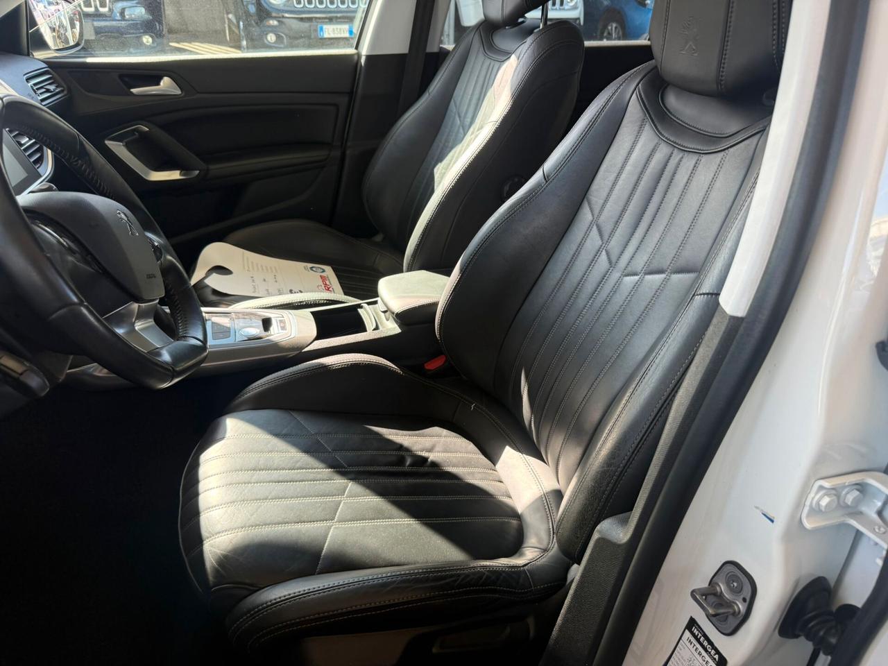 Peugeot 308 BlueHDi 120 S&S EAT6 SW Active