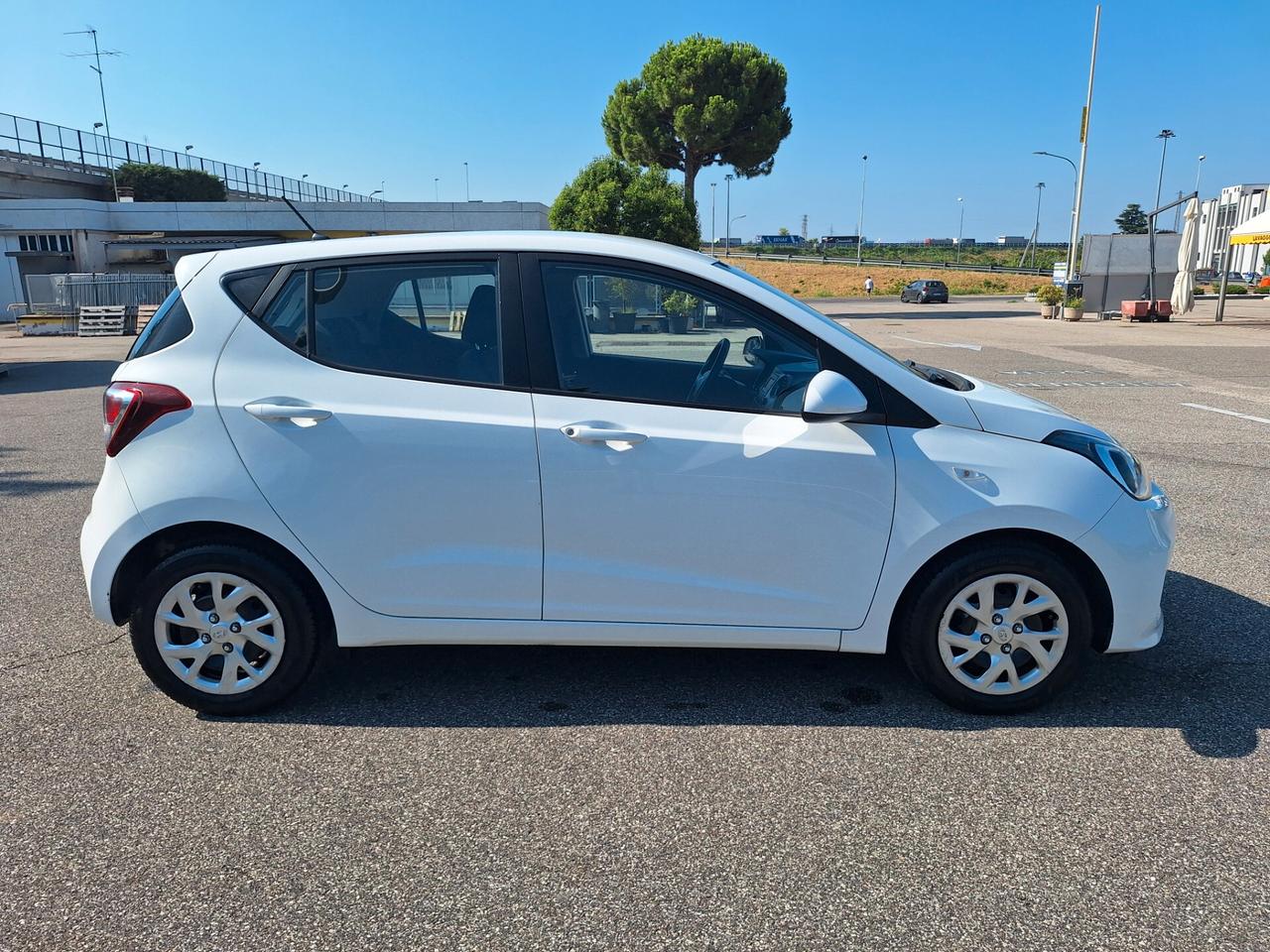 Hyundai i10 1.0 BENZINA NEOPATENTATI