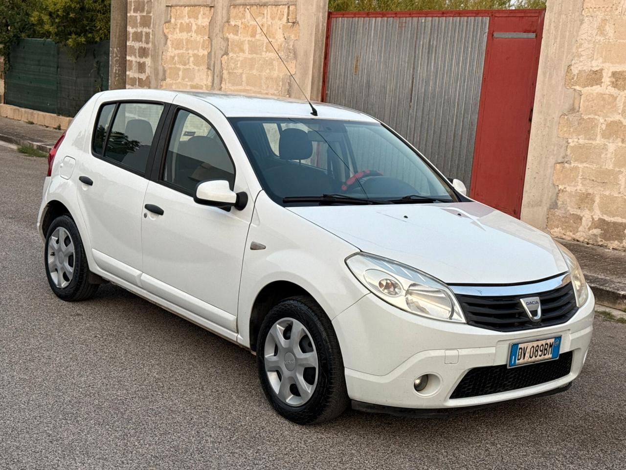Dacia Sandero 1.4 75CV GPL Lauréate - 2009