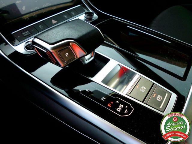 AUDI Q8 45 TDI quattro tiptronic Sport