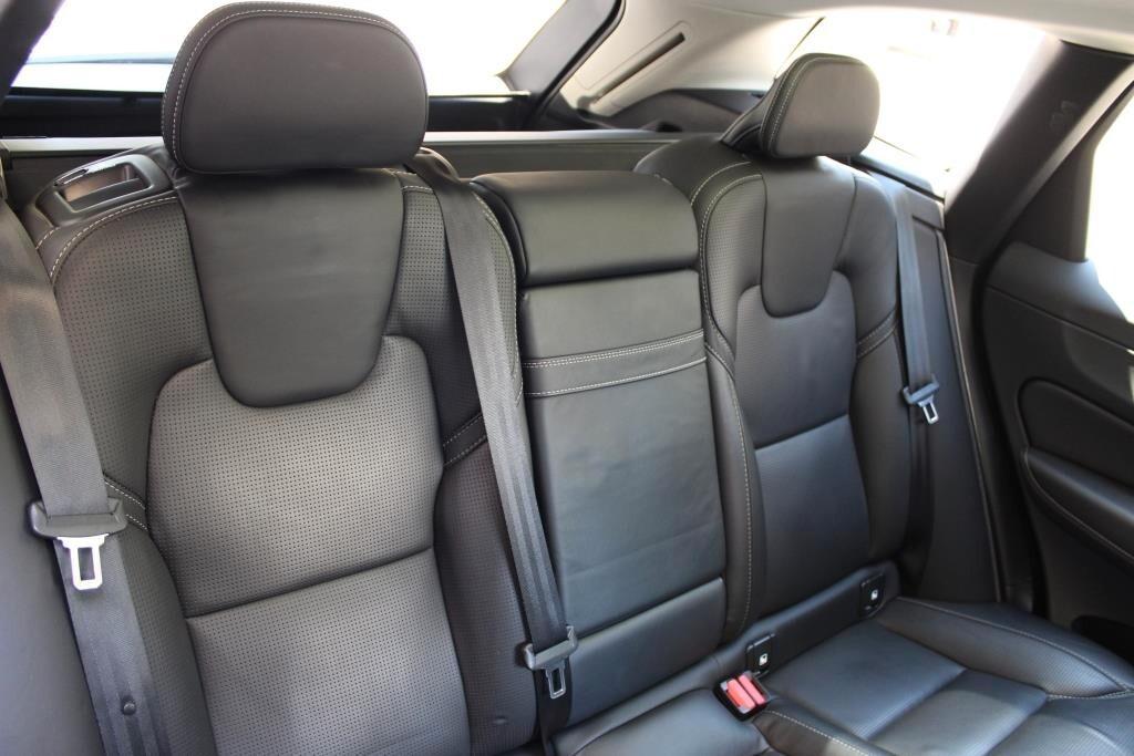 VOLVO XC60 2.0 D4 Inscription *Tetto *Luci Ambiente