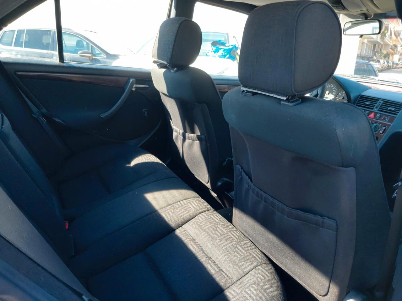Mercedes-benz C 250 turbodiesel Elegance