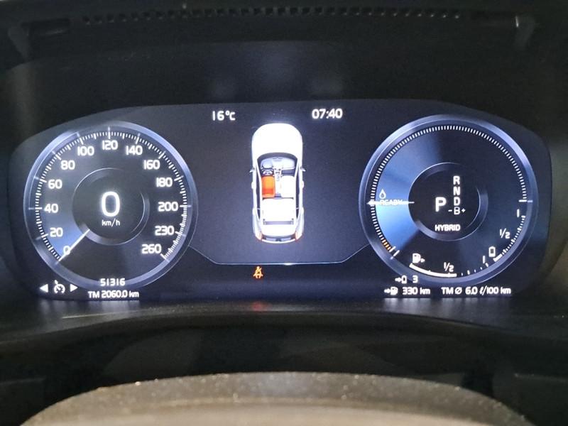 VOLVO XC40 T4 Recharge Plug-in auto Core