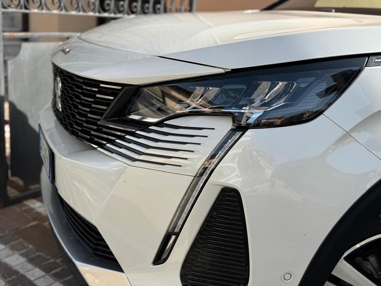 Peugeot 3008 BlueHDi 130 S&S EAT8 Allure