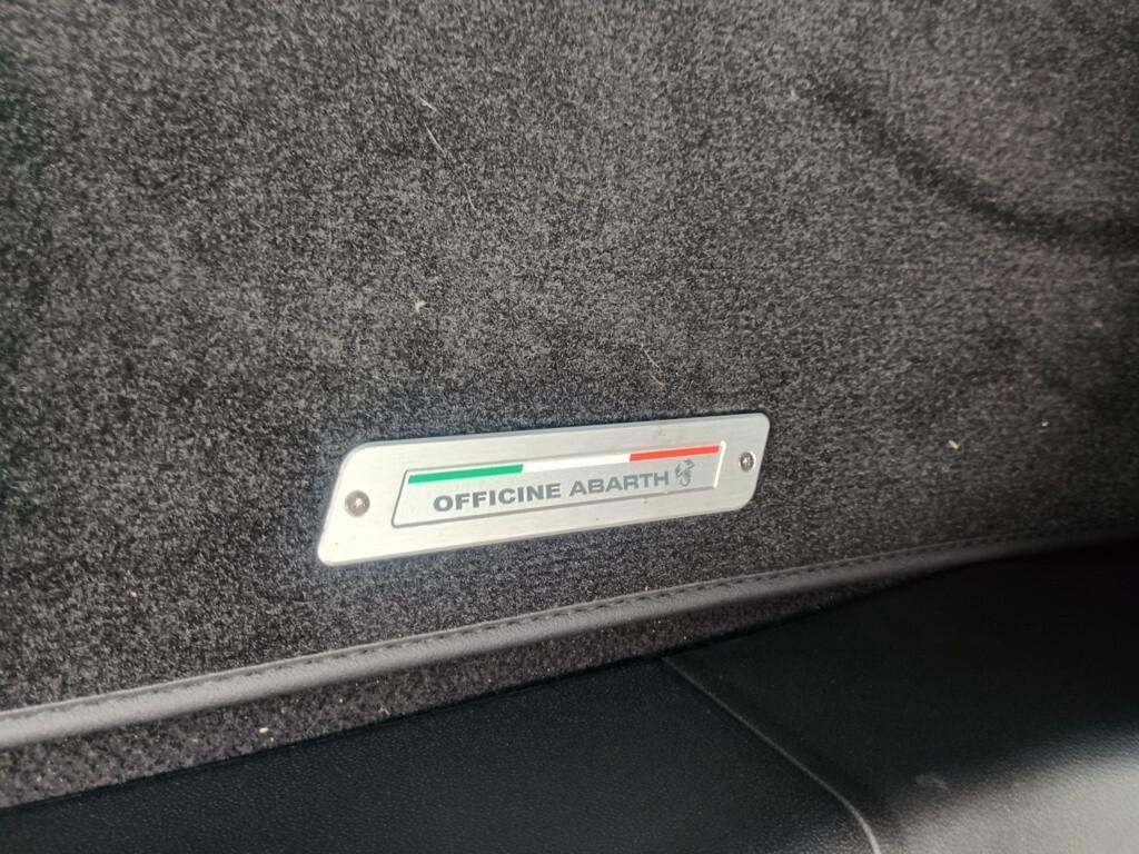 Abarth 695 1.4 Turbo T-Jet 180 CV Tributo 131 Rally KM0