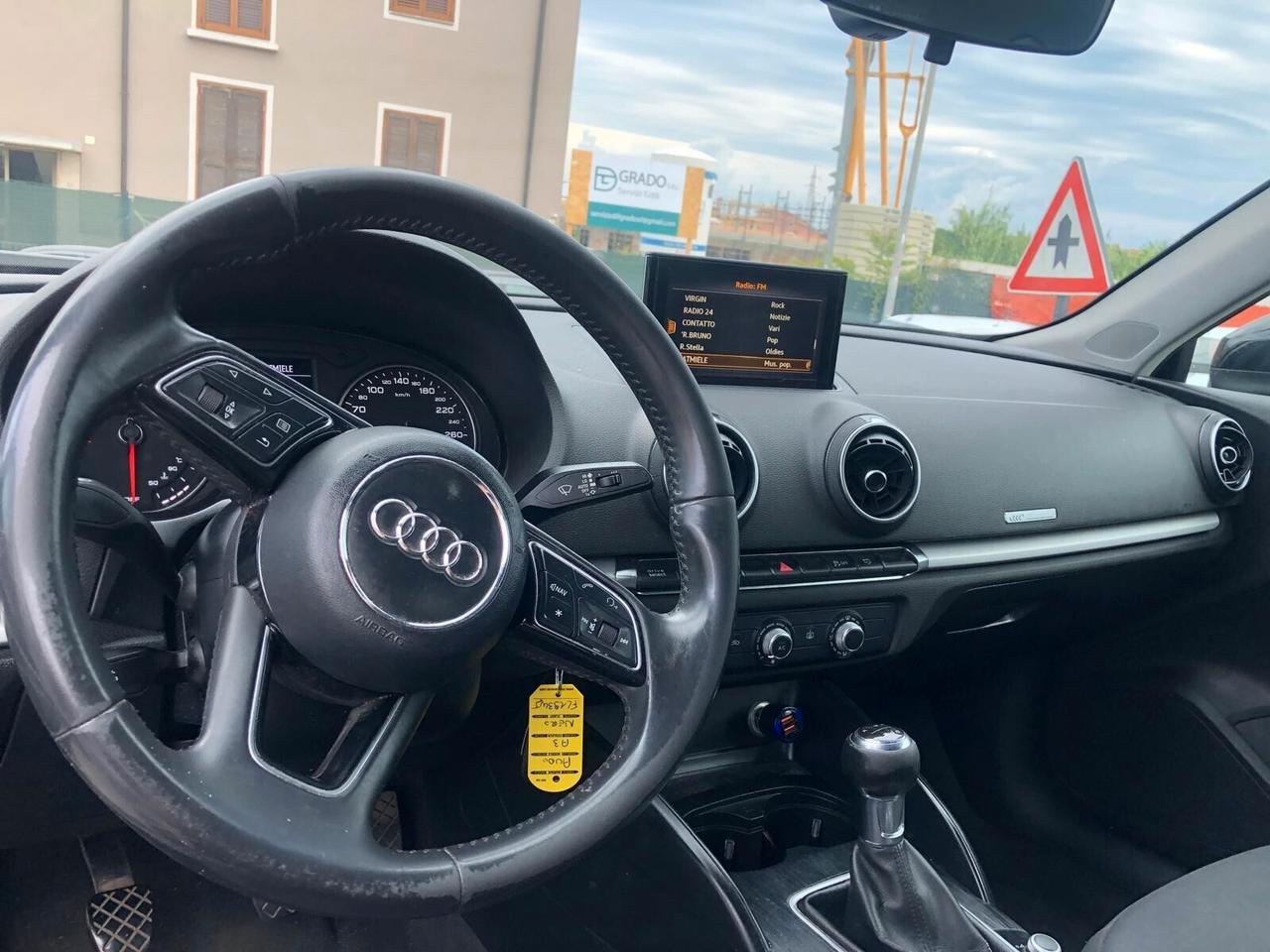 Audi A3 SPB 1.6 TDI 116 CV UNICO PROPRIETARIO TAGLIANDATA GARANZIA EUROPEA 12 MESI CONFORMGEST