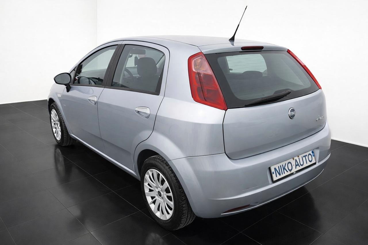 Fiat Grande Punto 1.3 MJT 90 CV 5 porte Emotion 6MARCE NEOPATENTATI UNICOPROPIETARIO