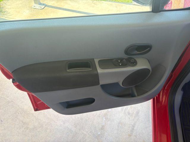 RENAULT Modus 1.2 16V DOPPIO TRENO DI GOMME OK NEOPATENTATI