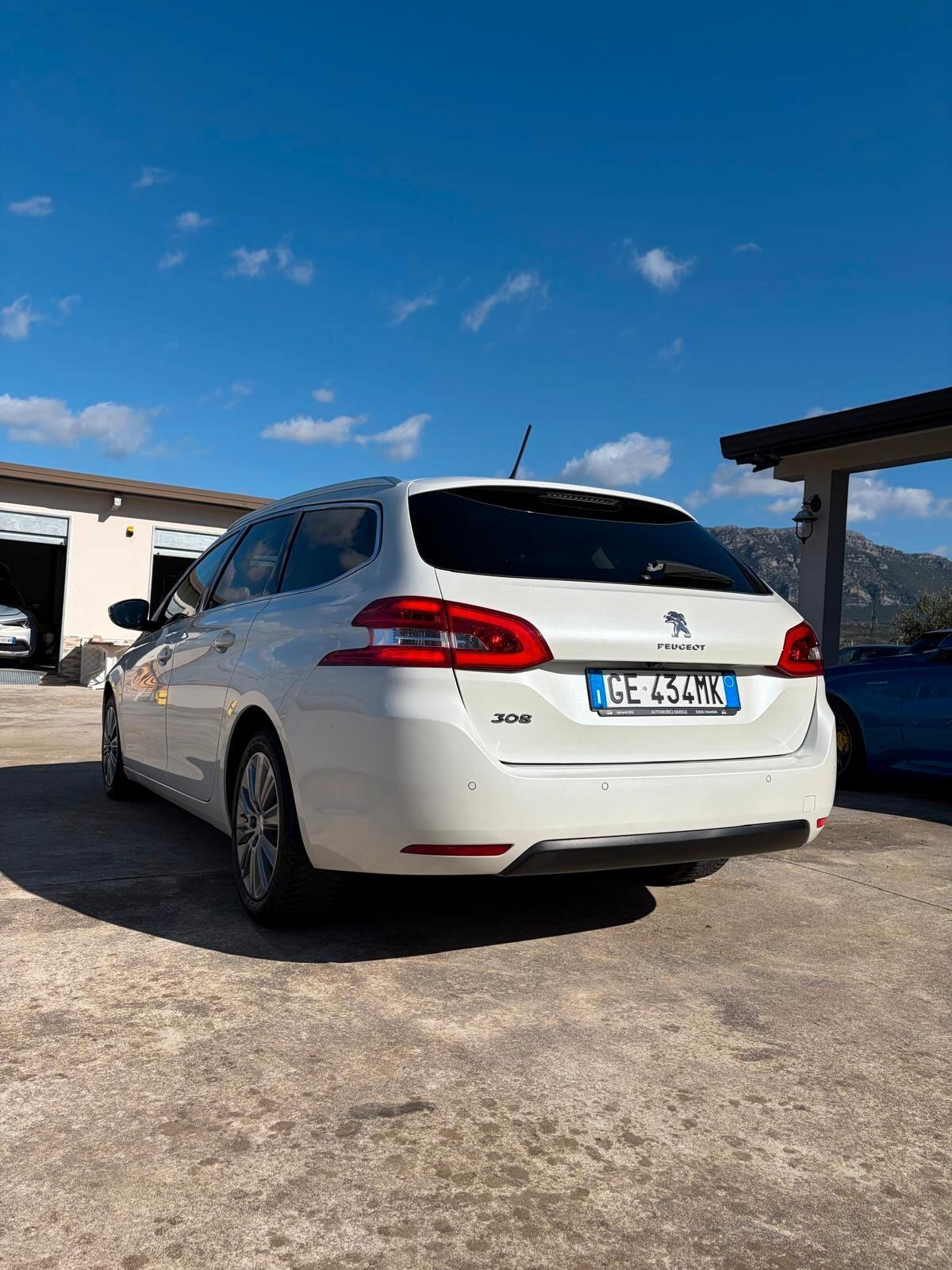 Peugeot 308 BlueHDi 130 S&S SW Allure