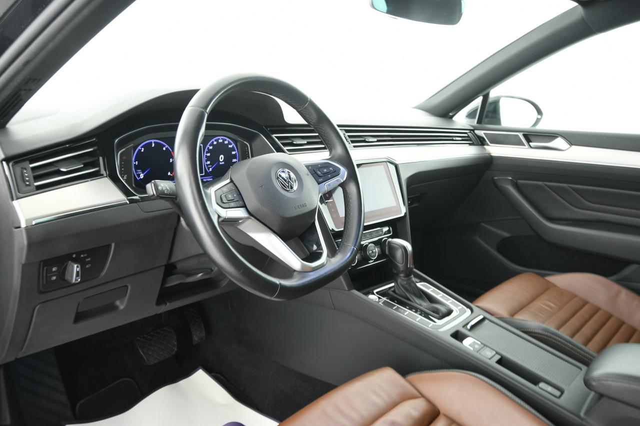 VOLKSWAGEN Passat Variant 2.0 tdi Executive 150cv dsg PELLE+ACC+APP CONNECT