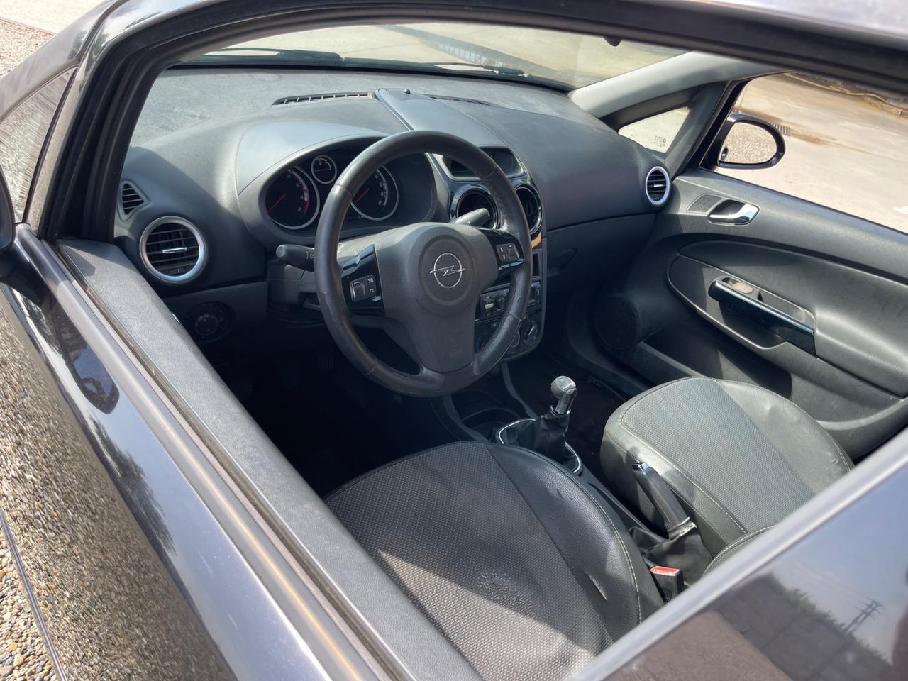 Opel Corsa 1.2 5 porte Easytronic Club