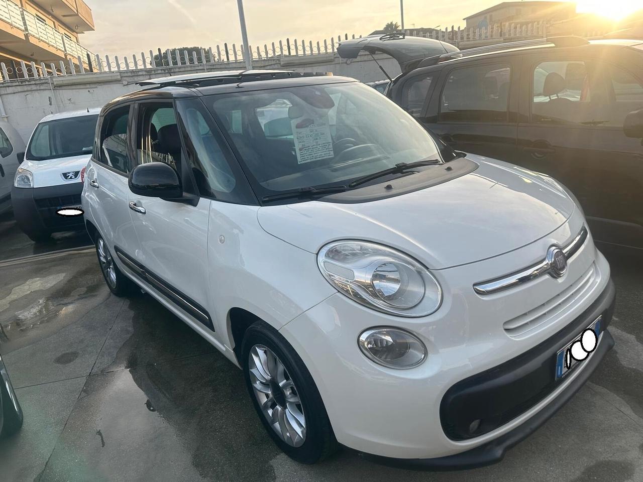 FIAT 500L 1,6 MJ TETTO APRIBILE FULL ....