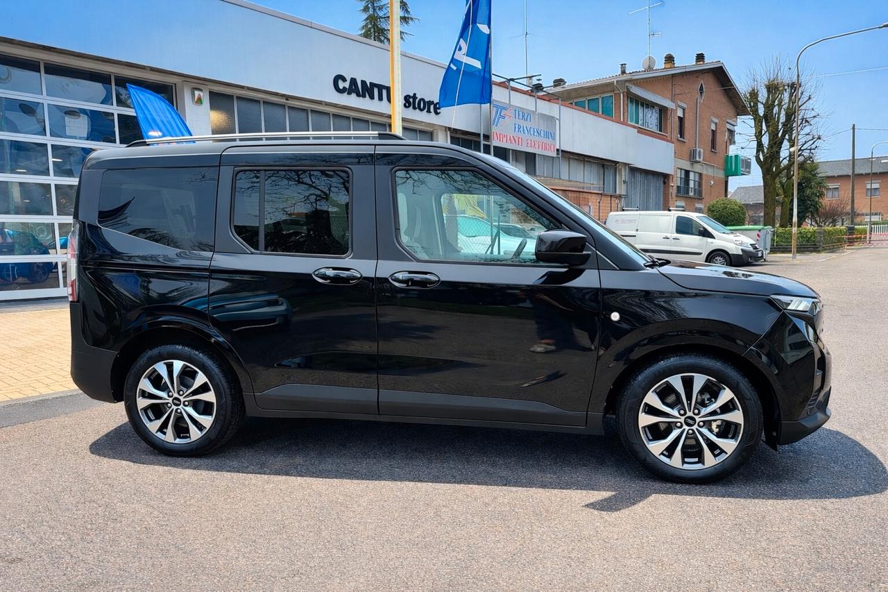 Ford Tourneo Courier 1.0 EcoBoost Titanium