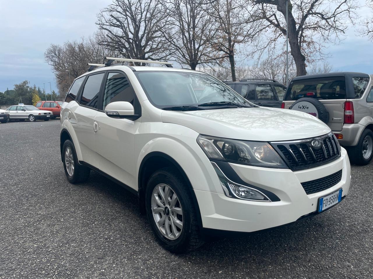 Mahindra XUV500 2.2 16V AWD W8 - 7 POSTI