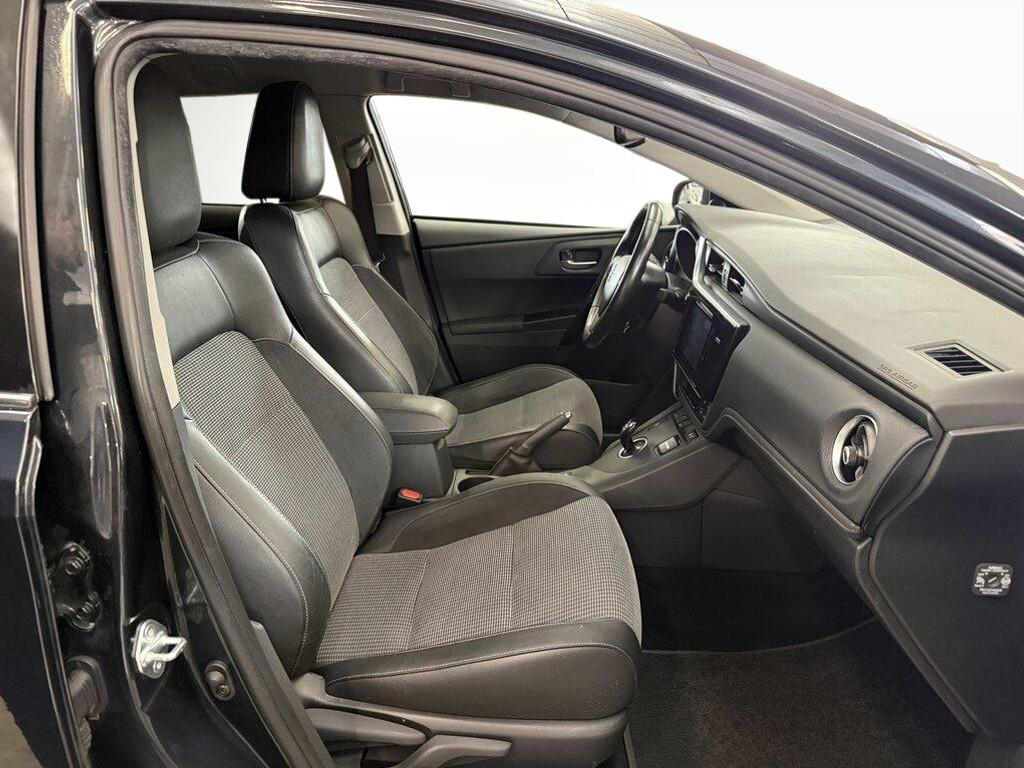 Toyota Auris Touring Sports 1.8 Hybrid Lounge CVT