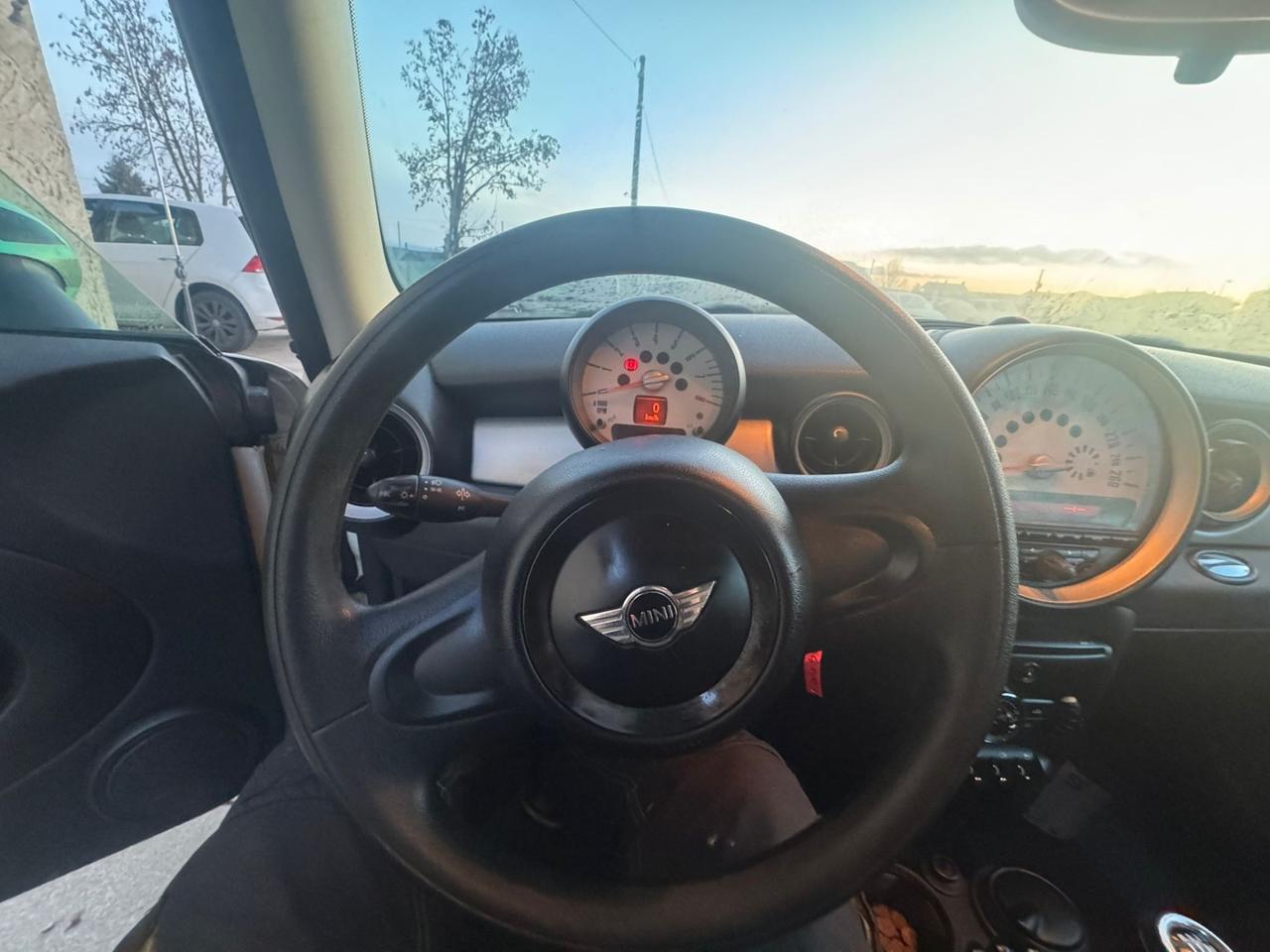 Mini 1.6 16V One (72kW)