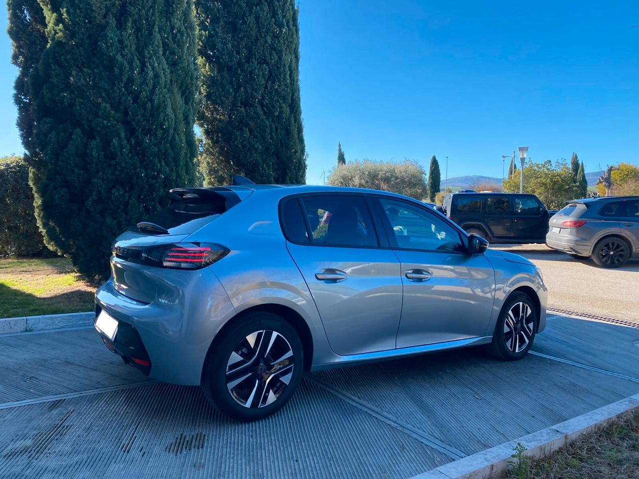 Peugeot 208 PureTech 100 Stop&Start 5 porte Allure