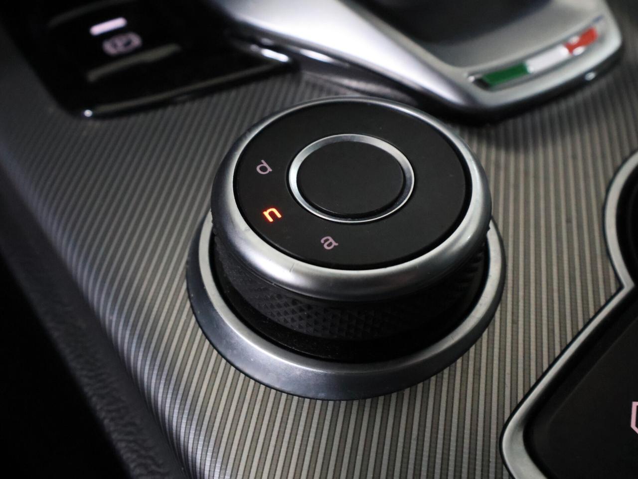 Alfa Romeo Stelvio 2.2 TD 210 CV AT8 Q4 Veloce 2023