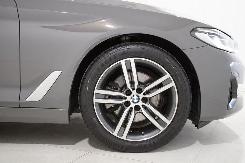 BMW Serie 5 520d 48V xDrive Touring Business