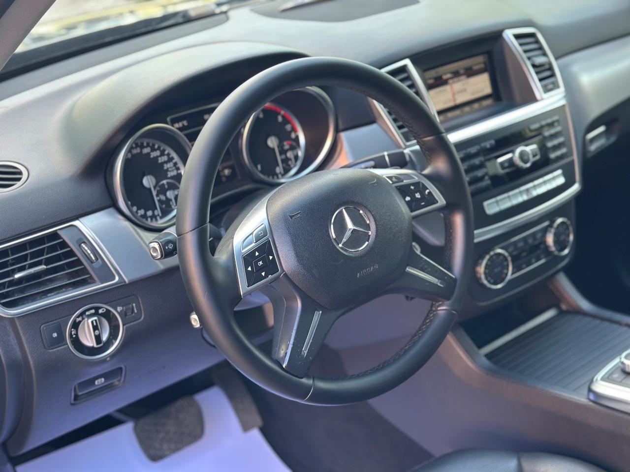 Mercedes-benz ML 250 BlueTEC 4Matic Sport