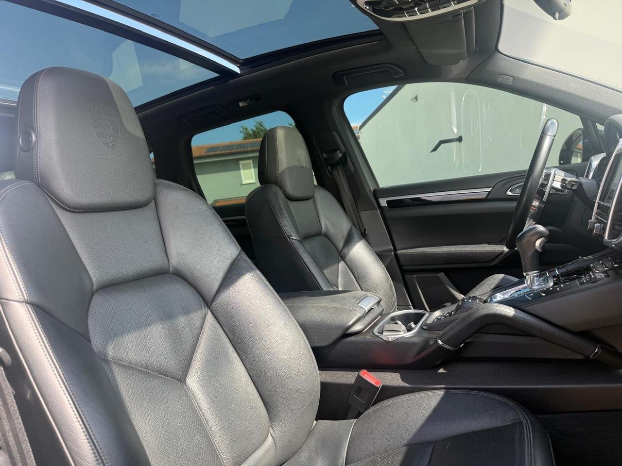 Porsche Cayenne Restilyng Tetto Fari Led