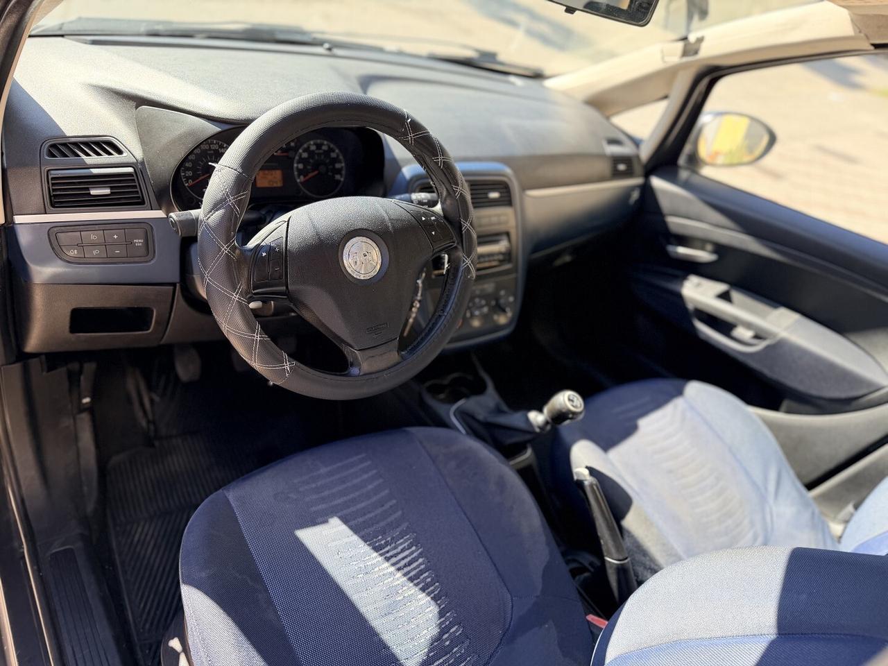 FIAT GRANDE PUNTO 1.2 5P