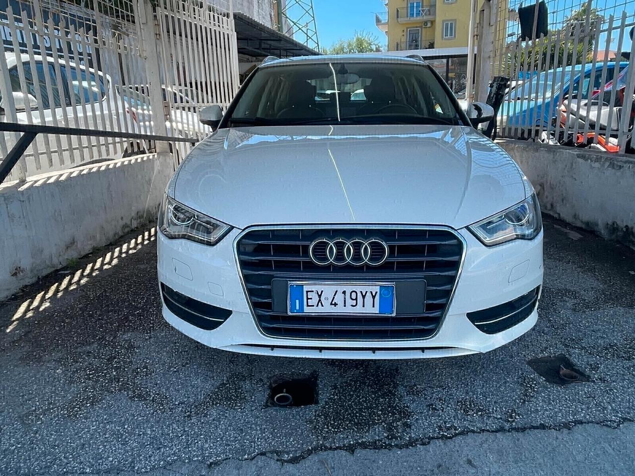 Audi A3 SPB 1.4 TFSI AUTOMATICA g-tron METANO CASA MADRE