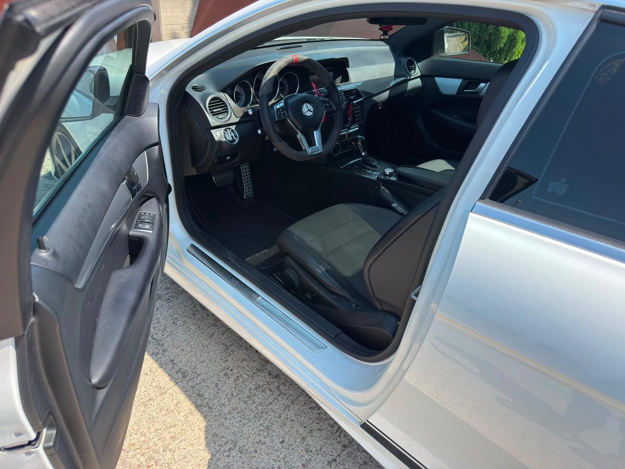 Mercedes-benz C 220 CDI Coupé Avantgarde AMG