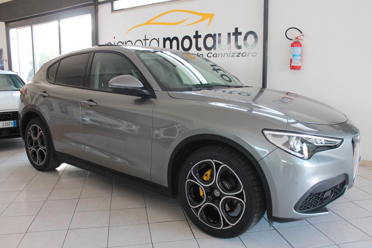 Alfa Romeo Stelvio 2.2 Turbodiesel 160 CV AT8 RWD Sport-Tech