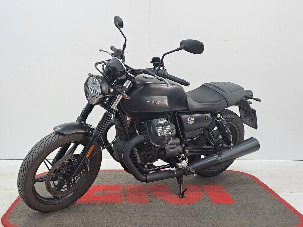 Moto Guzzi V7 Stone DA 65 € AL MESE – SENZA ANTICIPO