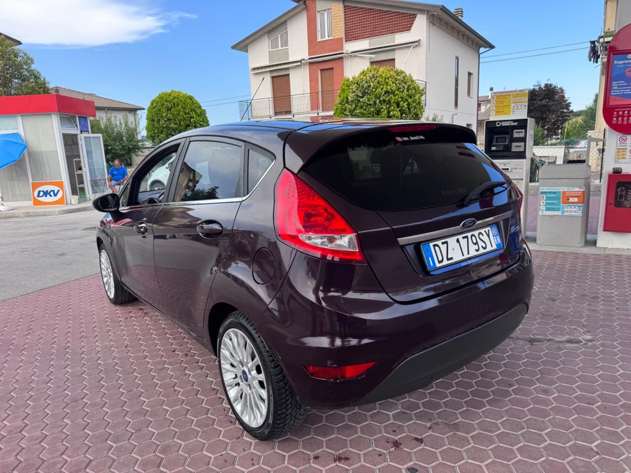 Ford Fiesta Fiesta+ 1.4 5 porte Bz.- GPL