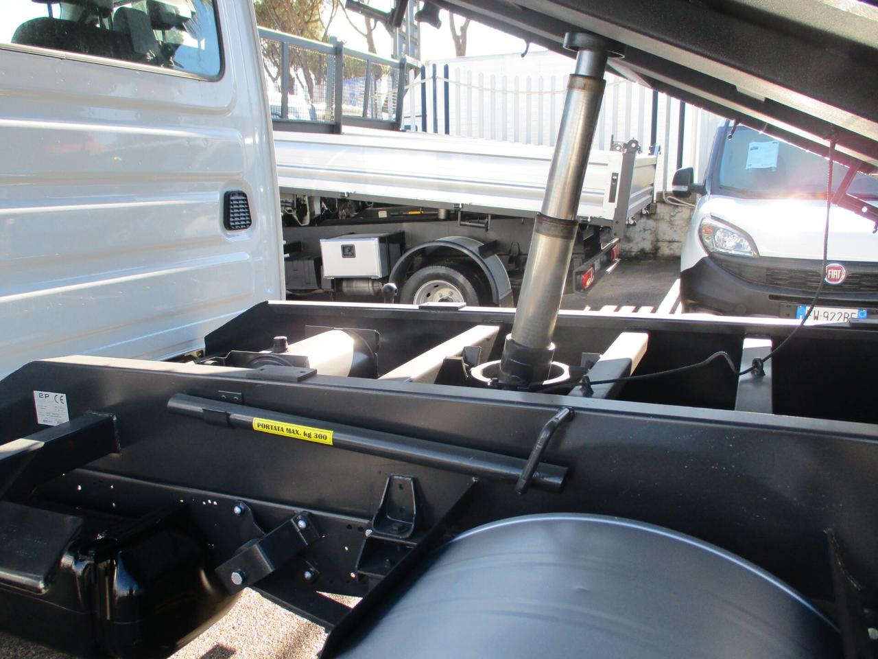 Iveco Daily 35C12 2.3 120CV E6D RIBALTABILE TRILATERALE