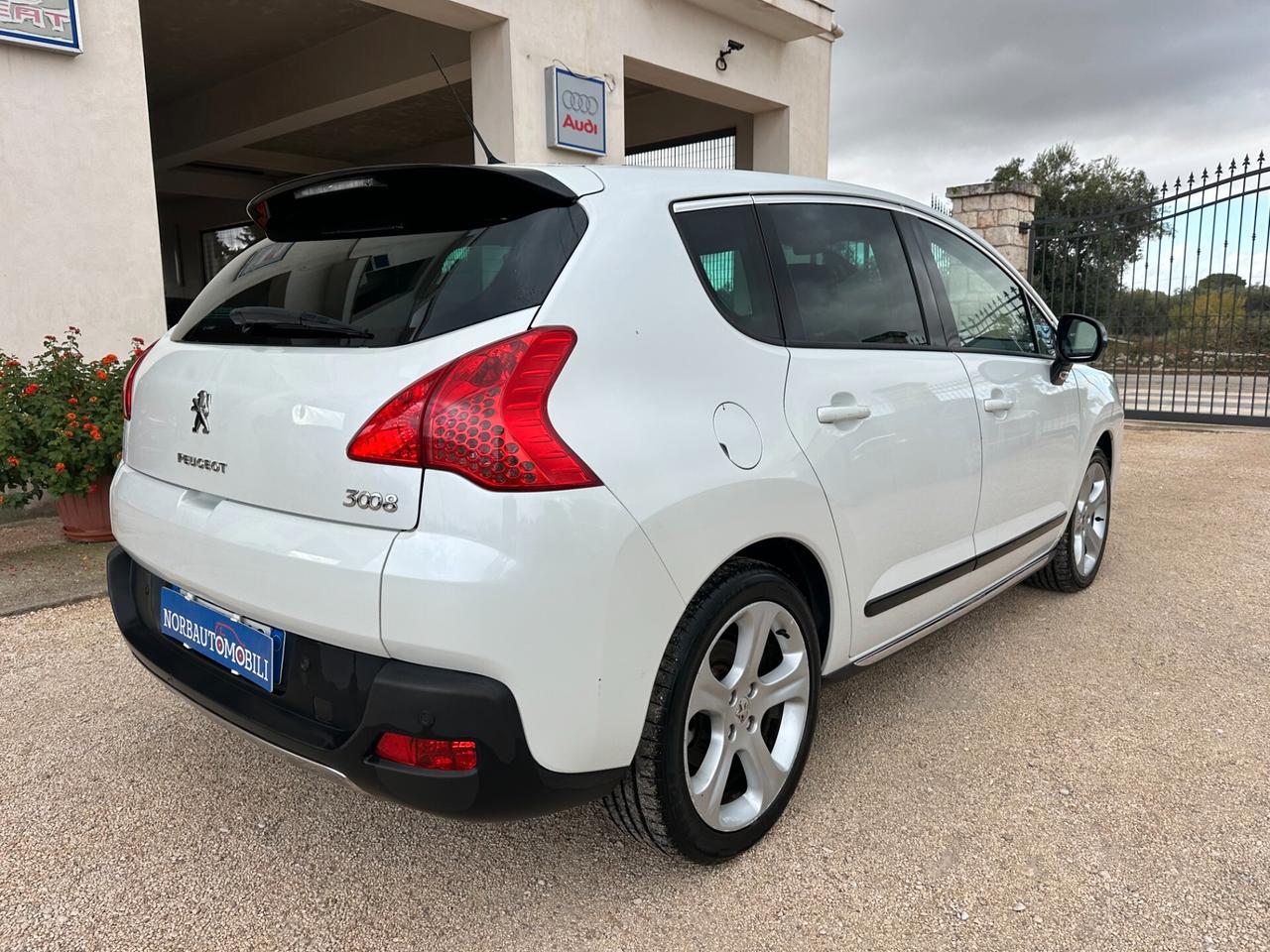 Peugeot 3008 HYbrid4 (Elettrica/Diesel) 2012 UniProp