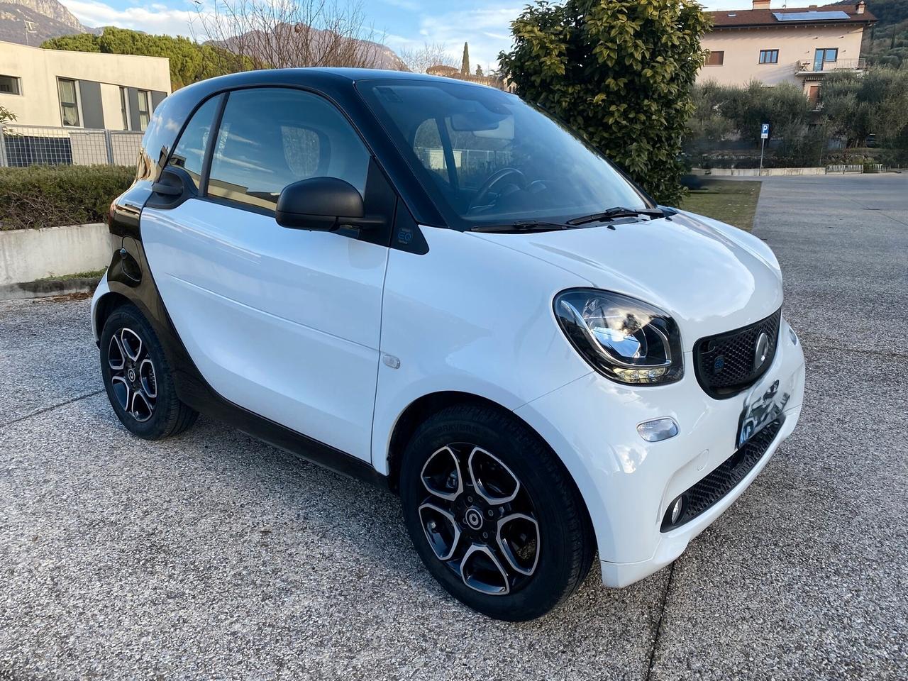 Smart ForTwo EQ Passion ... un fruscio nell'aria