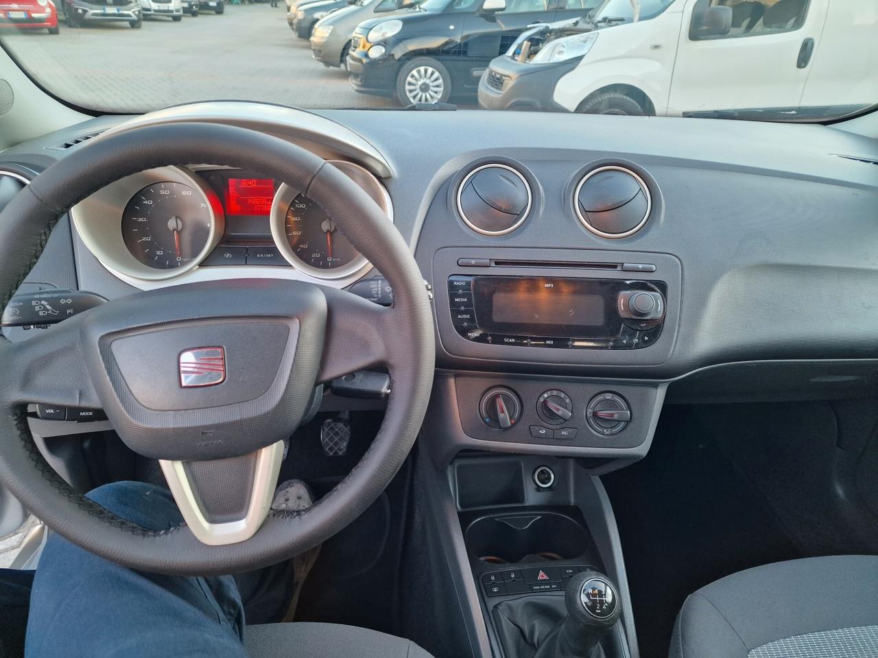 Seat Ibiza 1.4 benzina euro5 2011