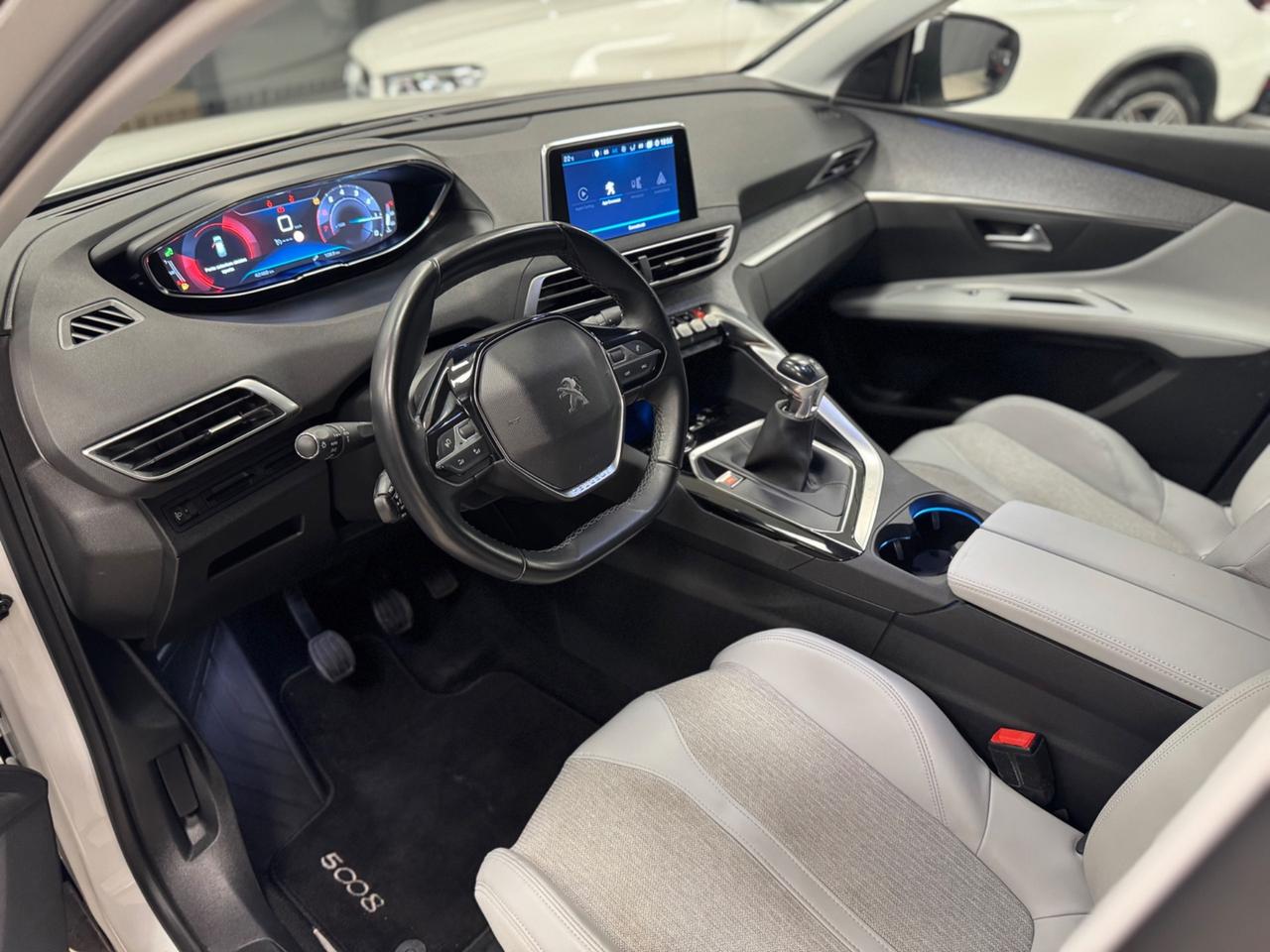 Peugeot 5008 PureTech Turbo 130 S&S Allure