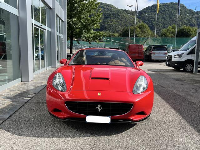 FERRARI California DCT