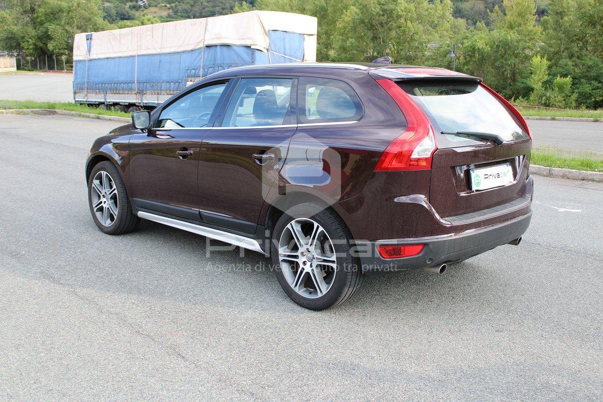 VOLVO XC60 D5 AWD Geartronic Summum