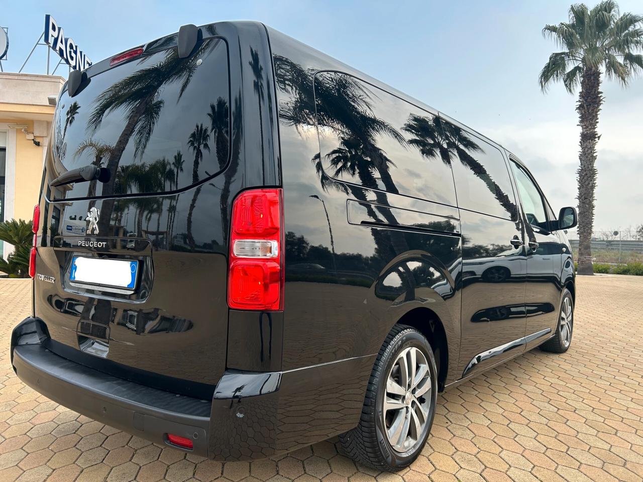 Peugeot Traveller 2.0HDi 7P Long Allure DOPPIA PORTA