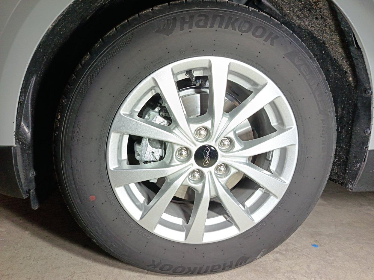 FORD Tourneo Courier 2ªs - Tourneo Courier 1.0 EcoBoost Powershift Titanium