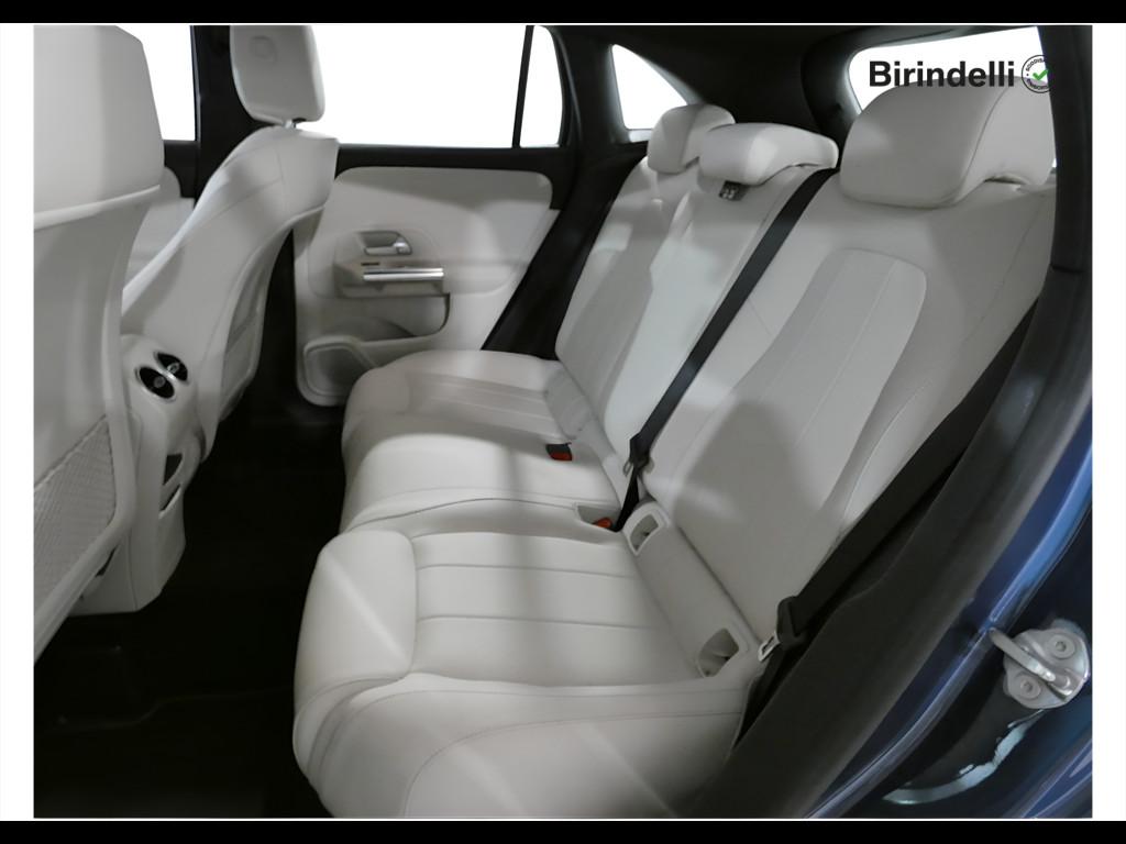 Mercedes-Benz GLA (H247) - GLA 200 d Automatic Sport