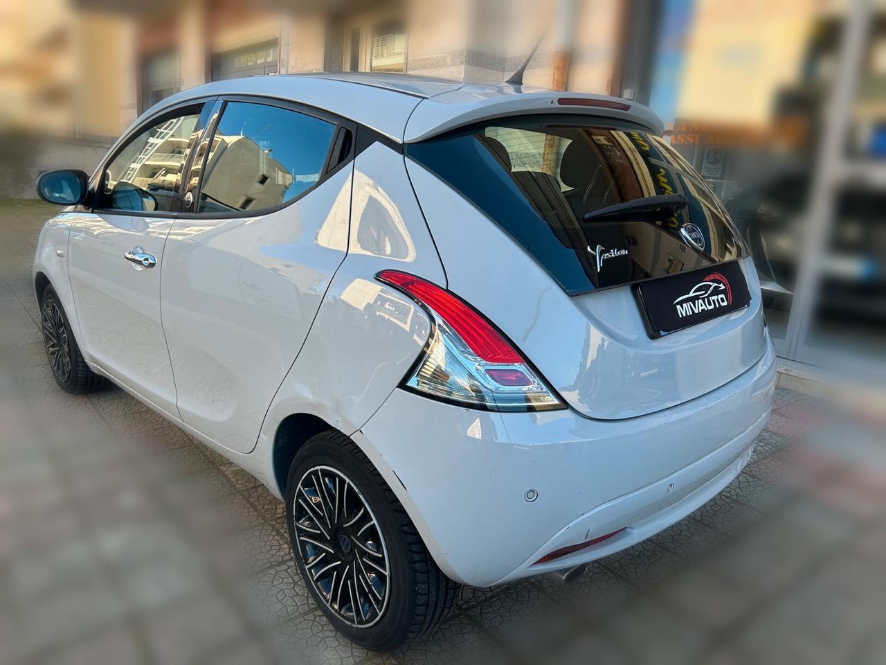 Lancia Ypsilon 1.2 GPL 69cv MYA ECOCHIC