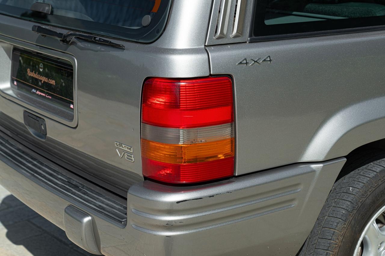 Jeep Grand Cherokee LIMITED LX 5.9 V8 - JEP00027
