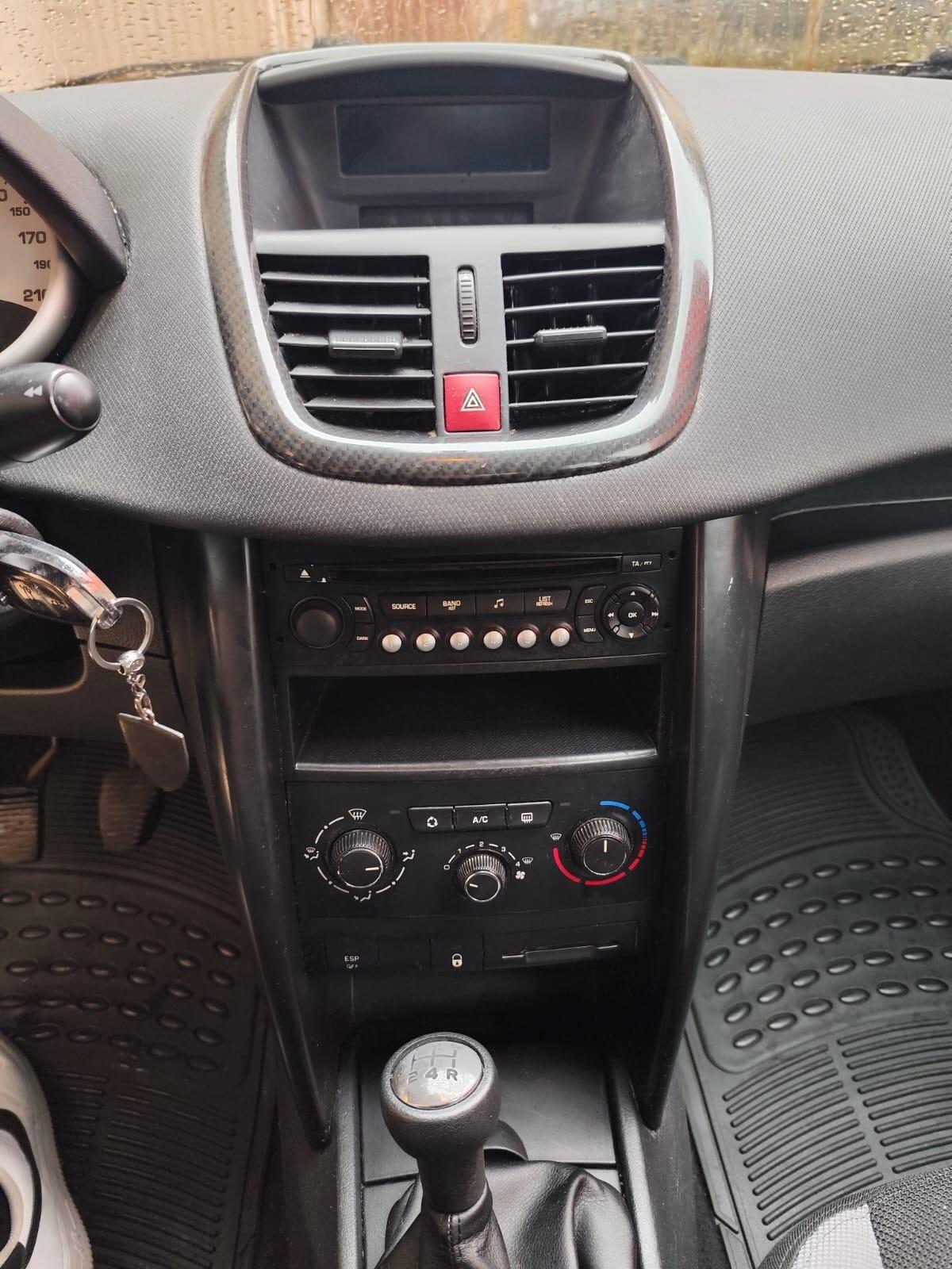 Peugeot 207 1.4 HDi 70CV 5p. Energie