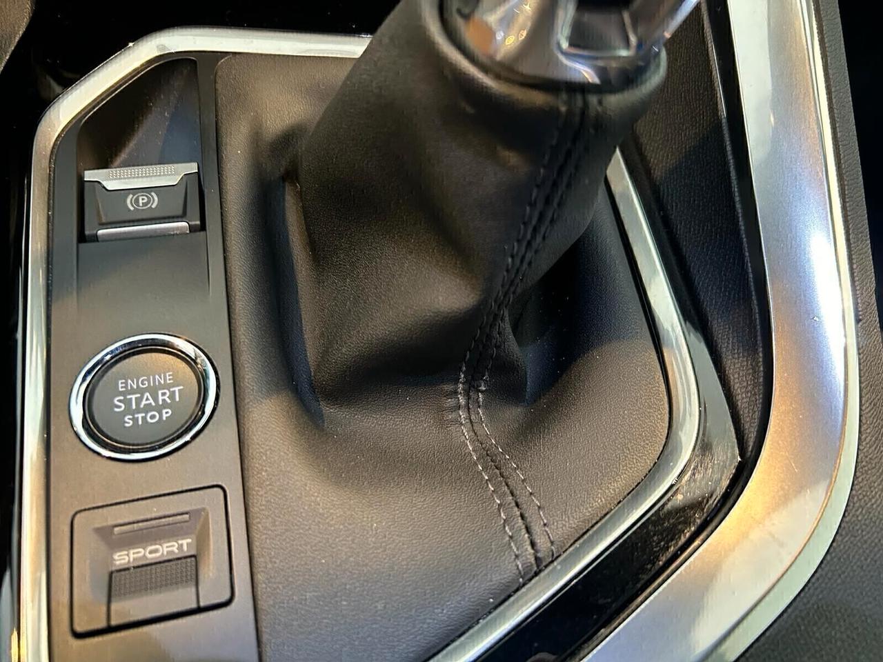 Peugeot 3008 GT PureTech Turbo 130 6mt SPOTICAR