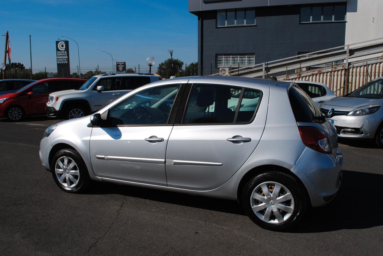 RENAULT CLIO 1.2 75 CV